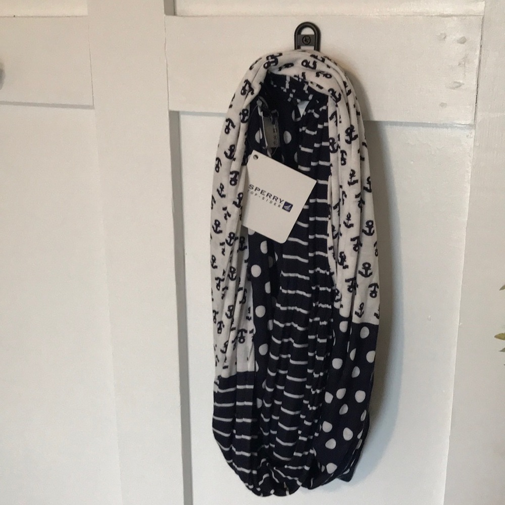 Sperry Infinity Scarf NWT